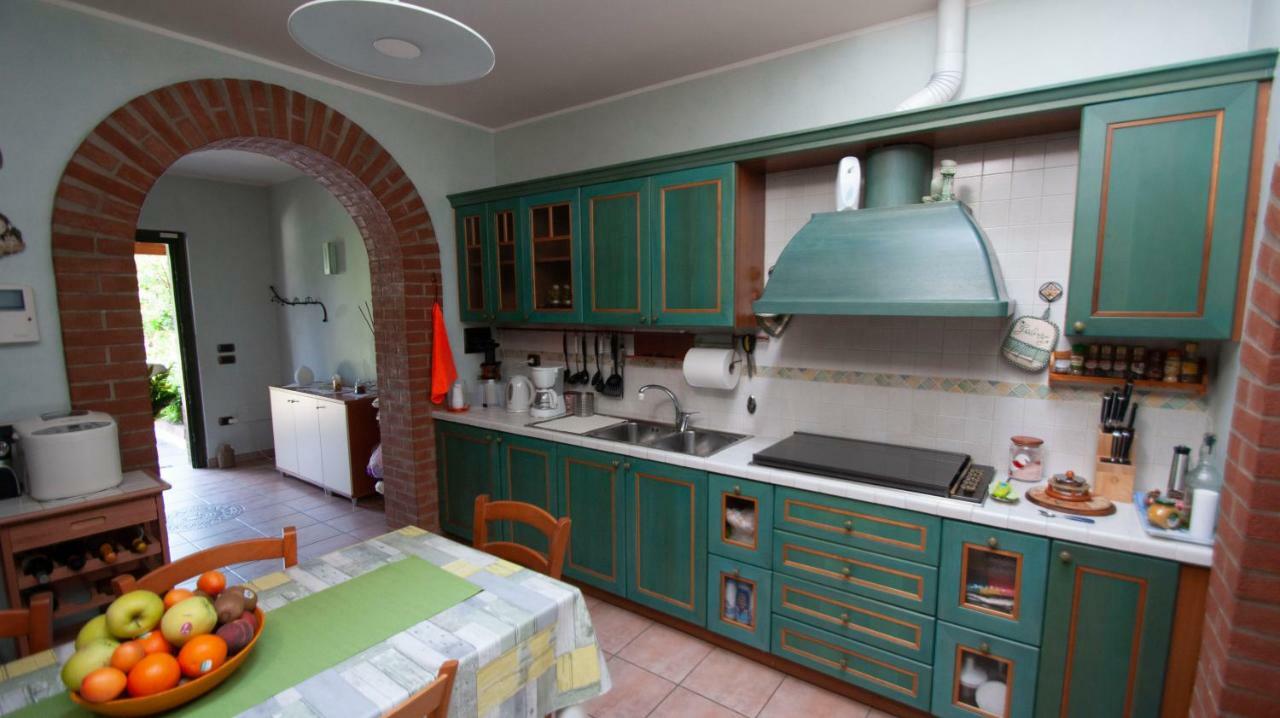 Villa Gadry Тавуллия Экстерьер фото